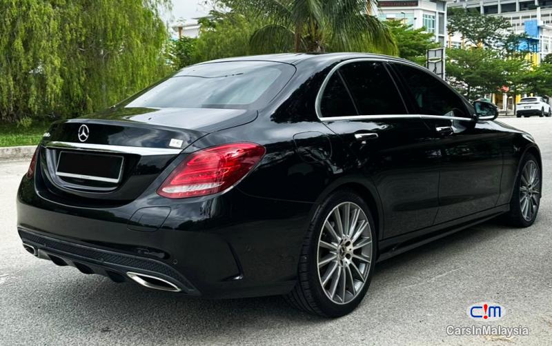 Mercedes Benz C350 e 2.0-Liter Sports Sedan Automatic 2017 - image 2