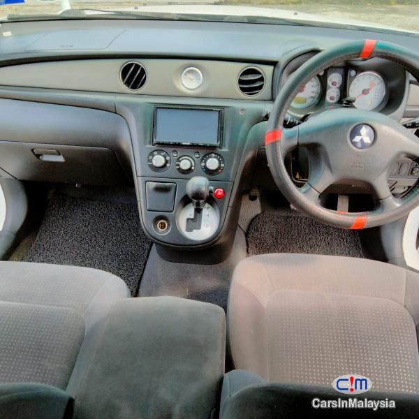 Mitsubishi Outlander Automatic 2009 - image 13