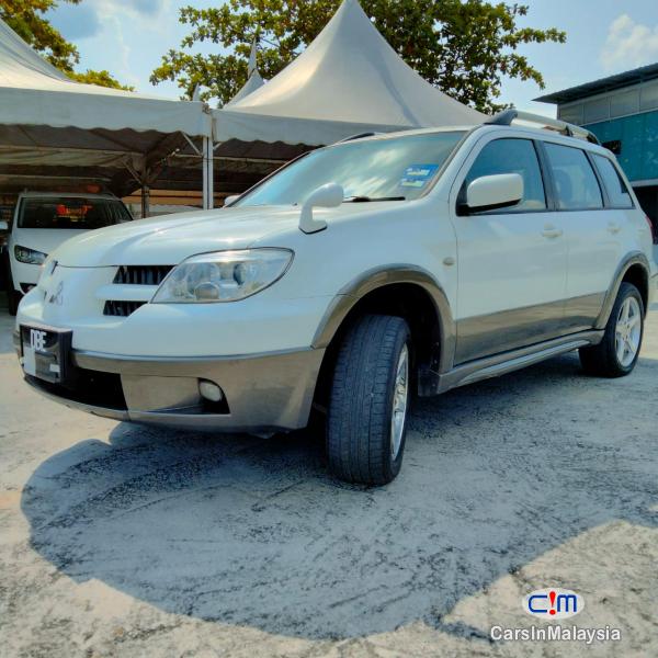 Mitsubishi Outlander Automatic 2009 in Kuala Lumpur
