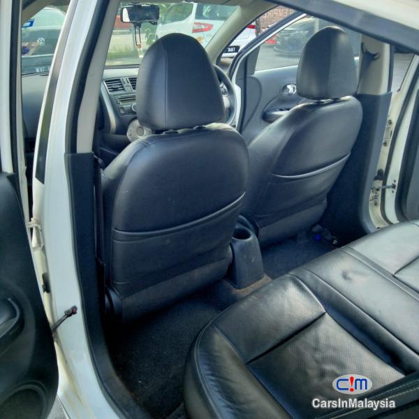 Nissan Almera Automatic 2013 - image 9