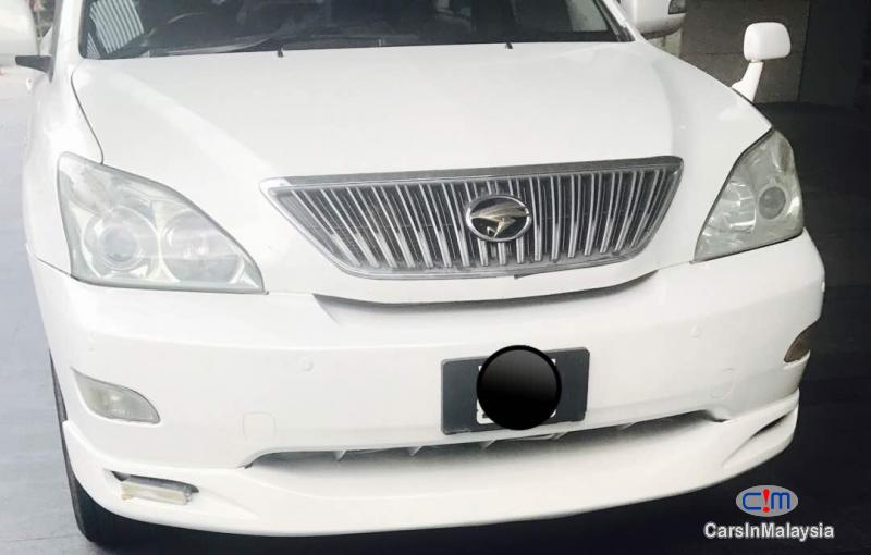 Toyota Harrier Automatic 2005 - image 2