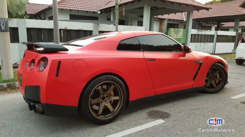 Nissan Skyline Automatic 2013