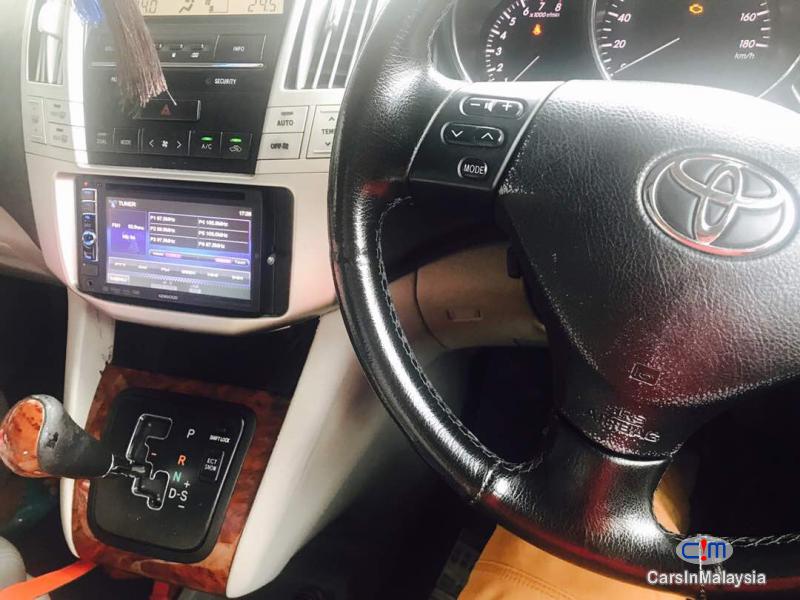 Toyota Harrier Automatic 2005 - image 5