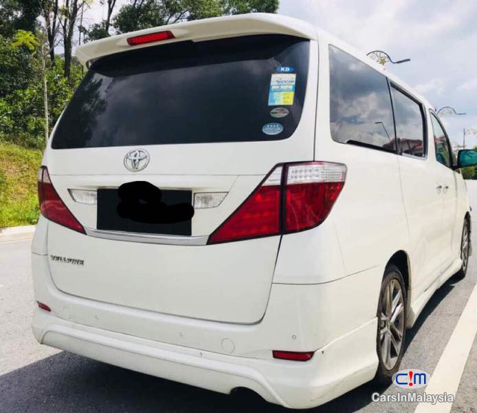 Toyota Vellfire Automatic 2010 in Kuala Lumpur