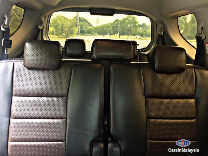 Toyota Sienta MPV Automatic 2018 - image 10