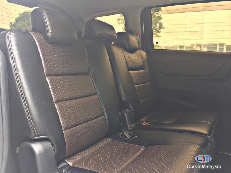 Toyota Sienta MPV Automatic 2018 - image 9
