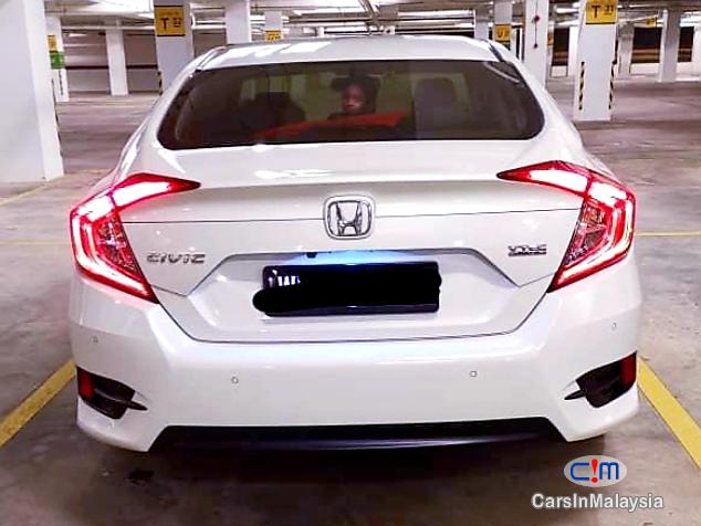 Honda Civic 1.5-LITER TURBO SPORTY SEDAN Automatic 2016 - image 3