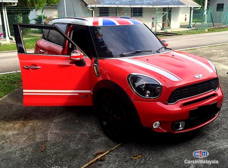 MINI Countryman 1.6-LITER POWERFUL SMALL SUV Automatic 2012 - image 3