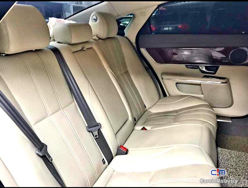 Jaguar XJL 2.0 Petrol Automatic 2014 in Malaysia