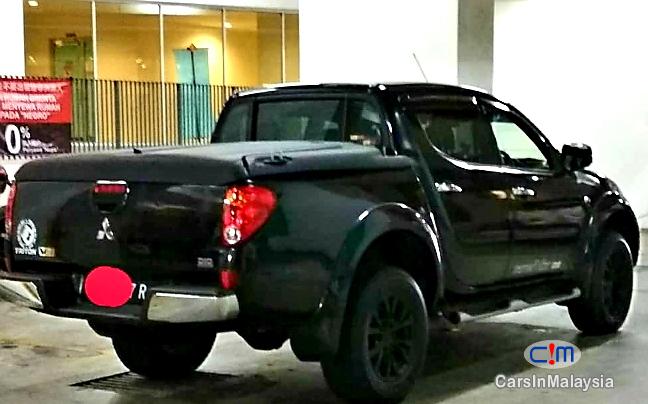 Mitsubishi Triton 4X4 Diesel Automatic 2014 - image 2