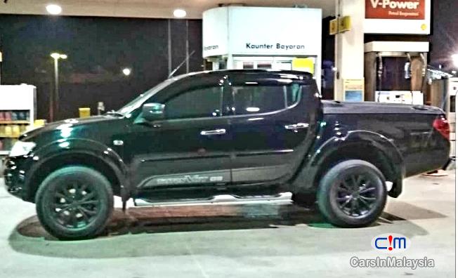 Mitsubishi Triton 4X4 Diesel Automatic 2014 - image 3