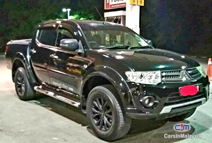 Mitsubishi Triton 4X4 Diesel Automatic 2014 - image 4
