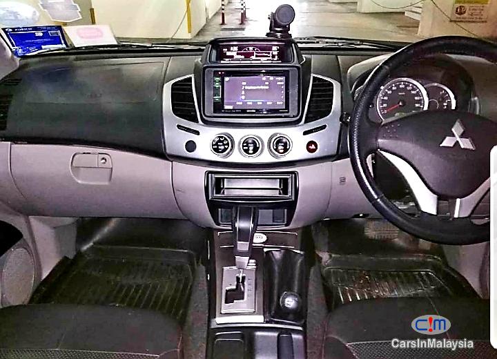 Mitsubishi Triton 4X4 Diesel Automatic 2014 - image 5