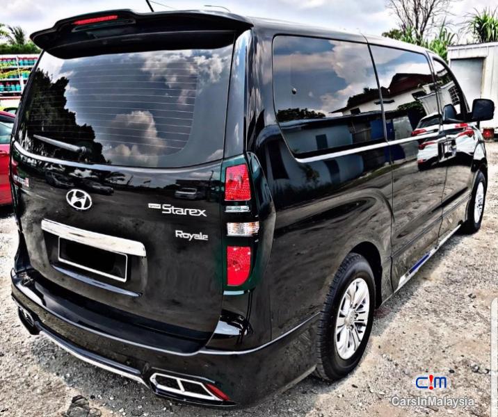 Hyundai Starex The Latest Model Facelift Automatic 2018 in Selangor