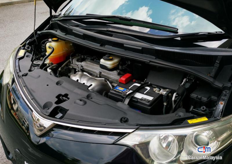 Toyota Estima 2.4-LITER LUXURY FAMILY MPV Automatic 2012 - image 10