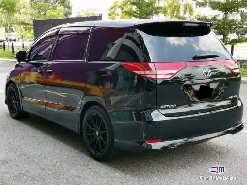 Toyota Estima 2.4-LITER LUXURY FAMILY MPV Automatic 2012 in Perak