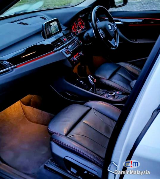BMW 2.0-LITER LUXURY SUV Automatic 2018 - image 11