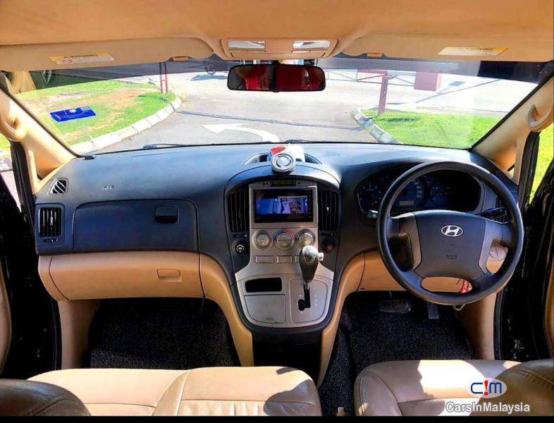 Hyundai Starex 2.5-LITER 11 SEATER FAMILY MPV DIESEL TURBO Automatic 2010 - image 11