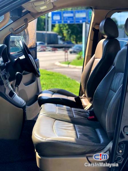 Hyundai Starex 2.5-LITER 11 SEATER FAMILY MPV DIESEL TURBO Automatic 2010 - image 13