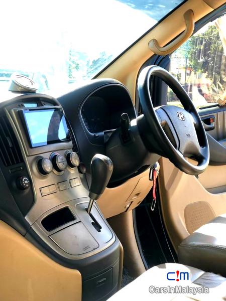 Hyundai Starex 2.5-LITER 11 SEATER FAMILY MPV DIESEL TURBO Automatic 2010 in Kuala Lumpur - image