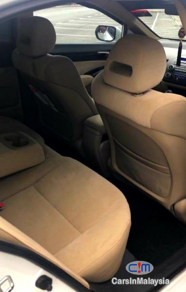 Honda Civic 1.8-LITER SPORT SEDAN Automatic 2010 - image 7