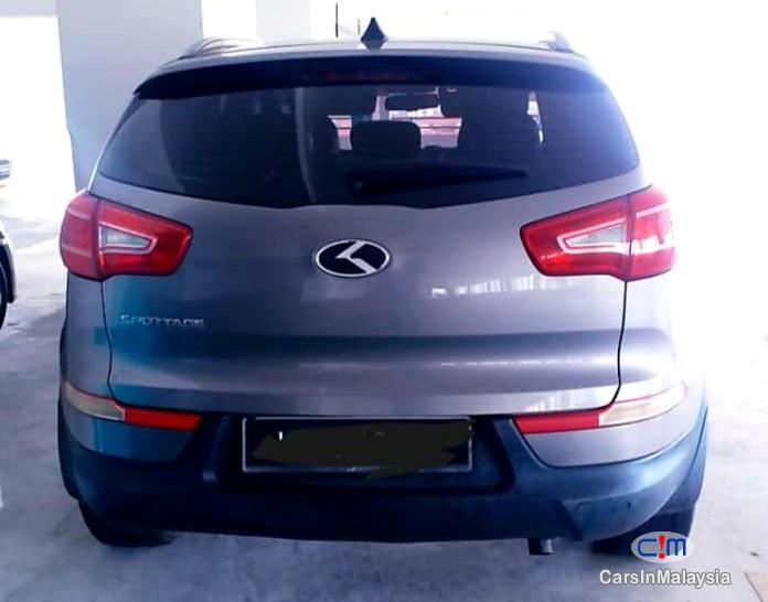 Kia Sportage 2.0-LITER LUXURY SUV Automatic 2012 - image 4