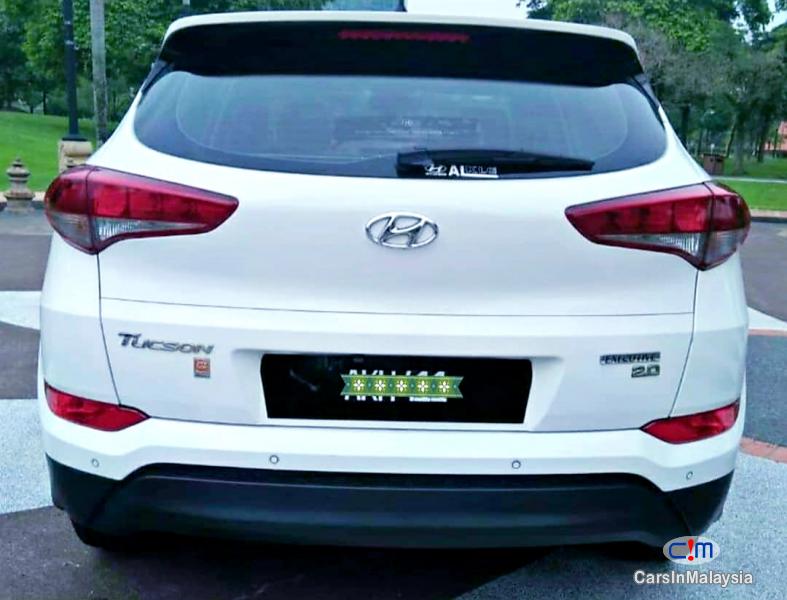 Hyundai Tucson 2.0-LITER BEAUTIFUL LUXURY SUV CAR Automatic 2016 in Malaysia - image