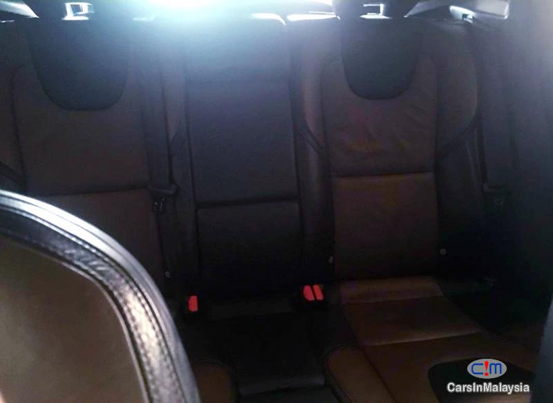 Volvo V40 Cross Country 2.0-LITER LUXURY SPORT HATCHBACK Automatic 2013 - image 7