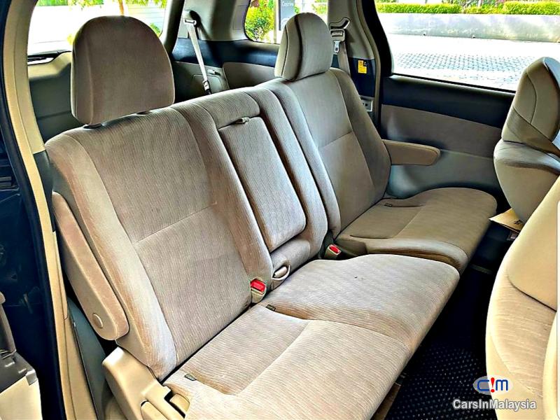Toyota Estima 2400 Automatic 2017 - image 9