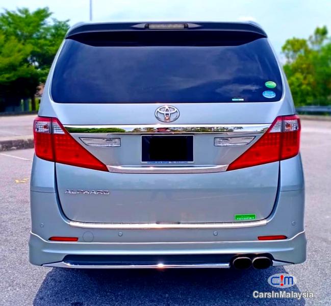 Toyota Alphard 2.4-LITER LUXURY FAMILY MPV Automatic 2012 - image 4