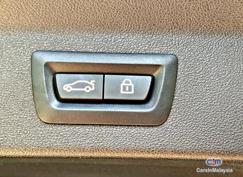 BMW 2.0-LITER LUXURY FAMILY SUV Automatic 2019 - image 14