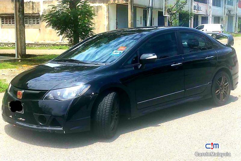 Honda Civic 2.0-LITER SPORT SEDAN Automatic 2010
