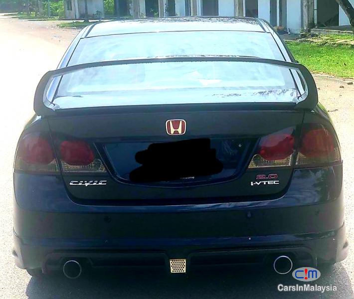 Honda Civic 2.0-LITER SPORT SEDAN Automatic 2010 in Selangor - image