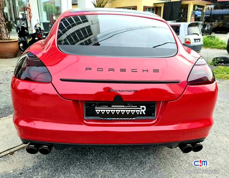 Porsche Panamera 3.6-LITER LUXURY SUPER SPORT CAR Automatic 2017 - image 4