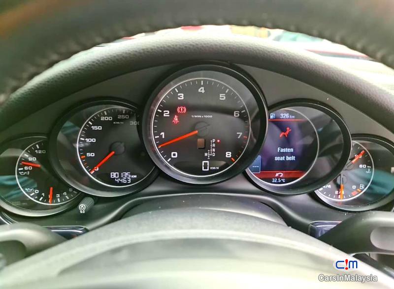 Porsche Panamera 3.6-LITER LUXURY SUPER SPORT CAR Automatic 2017 - image 5