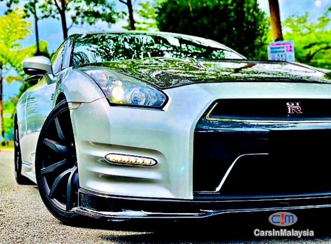 Nissan GTR 3.8-LITER SUPER SPORT CAR Automatic 2013 - image 11