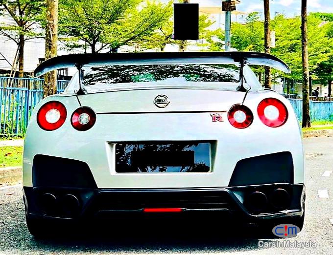 Nissan GTR 3.8-LITER SUPER SPORT CAR Automatic 2013