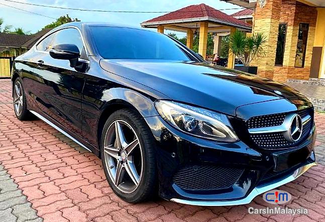 Mercedes Benz C200 2.0-LITER LUXURY AMG TURBO COUPE SPORT Automatic 2017 - image 5