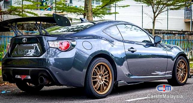 Toyota 86 2.0-LITER MANUAL SPORTCAR BOXER ENGINE Manual 2013