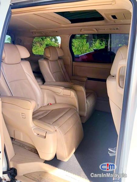 Toyota Alphard 3.5-LITER LUXURY FAMILY MPV 7 SEATER FULLSPEC Automatic 2014
