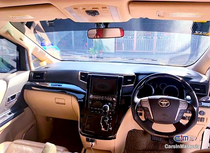 Toyota Alphard 3.5-LITER LUXURY FAMILY MPV 7 SEATER FULLSPEC Automatic 2014 in Malaysia