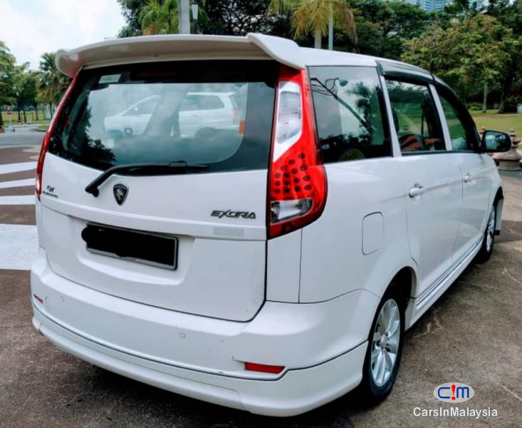 Proton Exora 1.6-LITER FAMILY MPV 7 SEATER Automatic 2011