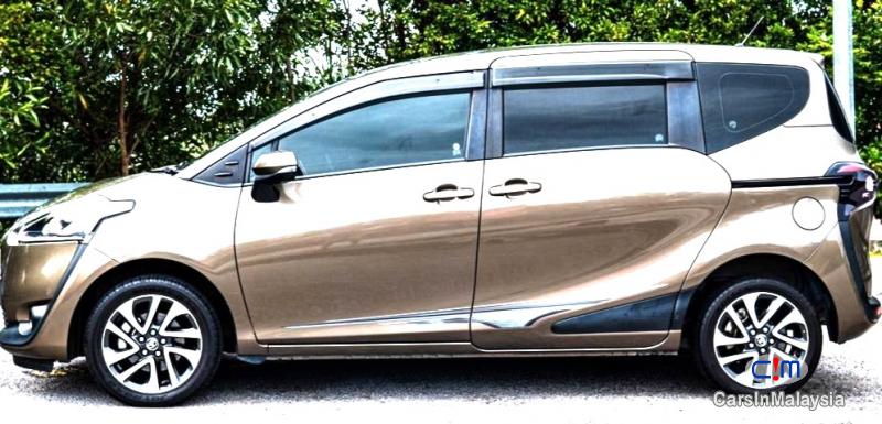 Toyota Sienta 1.5-LITER FUEL ECONOMY FAMILY MPV Automatic 2016 - image 13