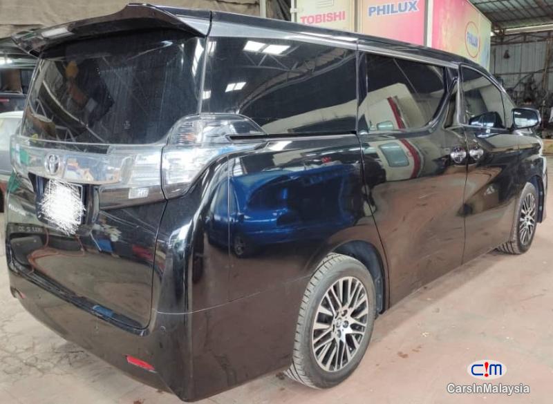 Toyota Vellfire 3.5-LITER LUXURY FAMILY MPV NEW MODEL FACELIFT Automatic 2017