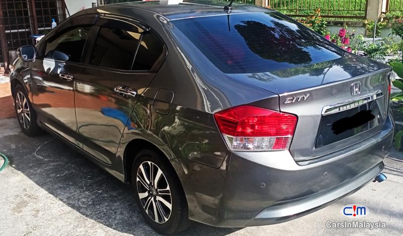 Honda City 1.5-LITER ECONOMY SEDAN KERETA SAMBUNG BAYAR Automatic 2011 - image 2