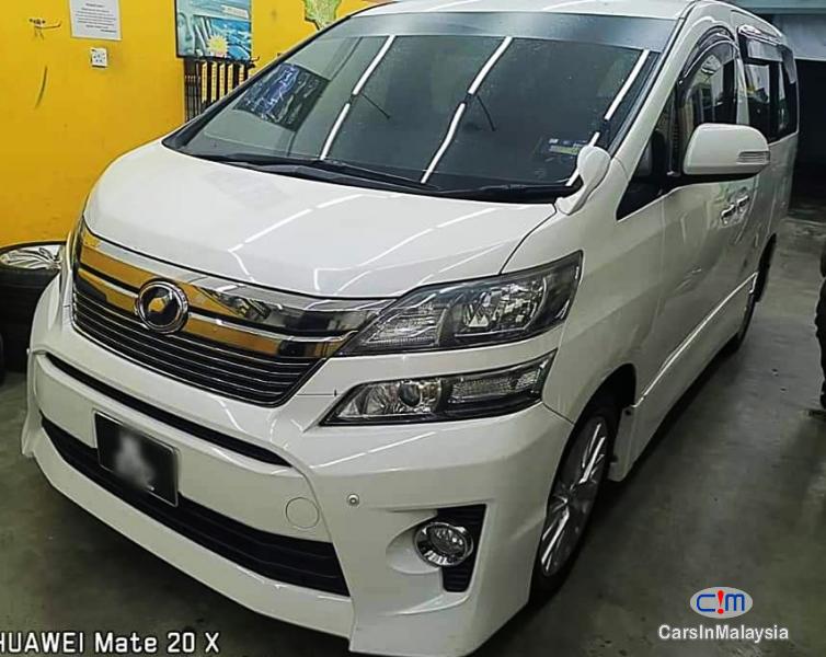Toyota Vellfire 2400 Automatic 2017