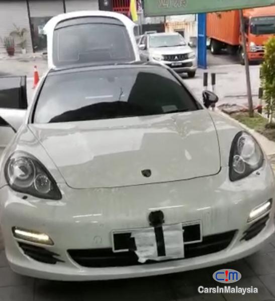 Porsche Panamera 3.6-LITER SPORTS CAR KERETA SAMBUNG BAYAR Automatic 2011 - image 10
