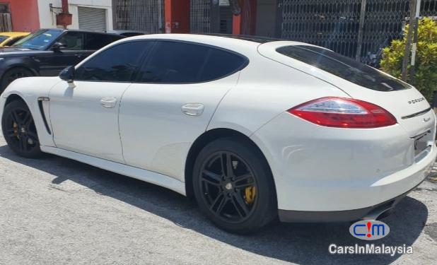 Porsche Panamera 3.6-LITER SPORTS CAR KERETA SAMBUNG BAYAR Automatic 2011 - image 2