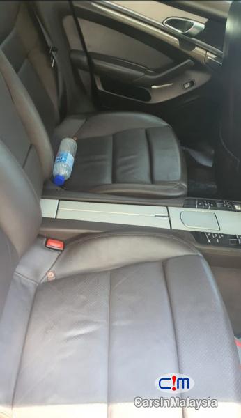Porsche Panamera 3.6-LITER SPORTS CAR KERETA SAMBUNG BAYAR Automatic 2011 - image 7