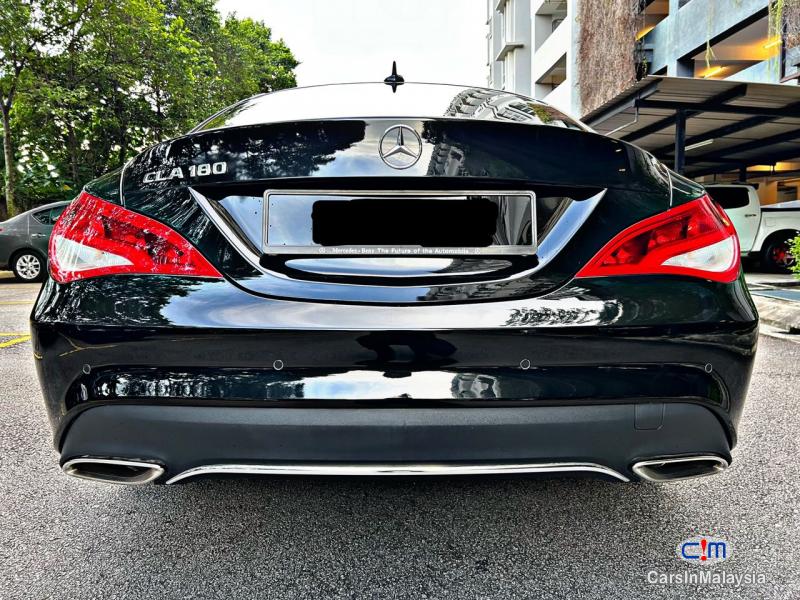 Mercedes Benz CLA180 1.6-LITER TURBO SPORTS SEDAN Automatic 2022
